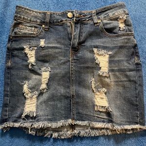 Jean ripped skirt (condition new never used)